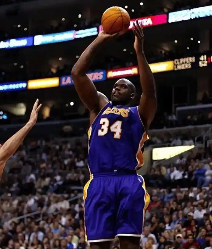 NBA｜最后1分钟5投全失 骑士16连胜被魔术“变走”